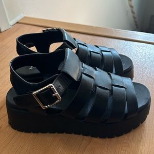 Soda fisherman women’s platform strappy sandals